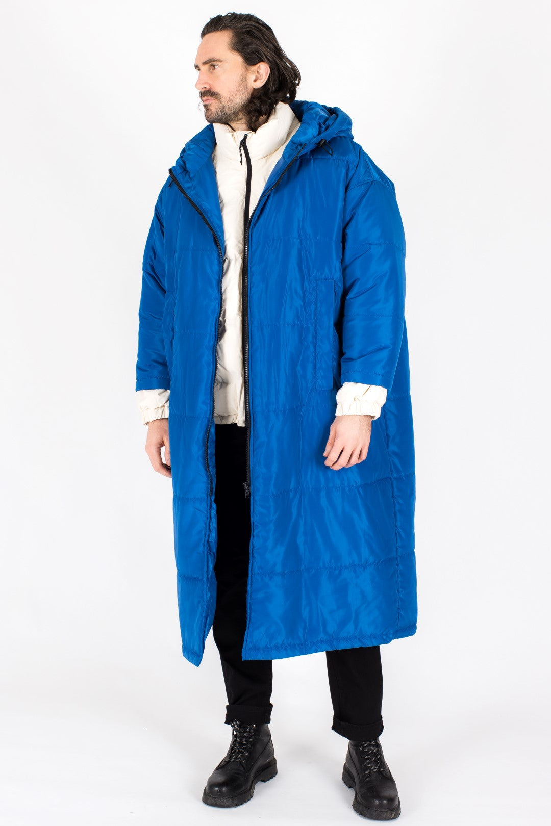 CLASSIC BLUE